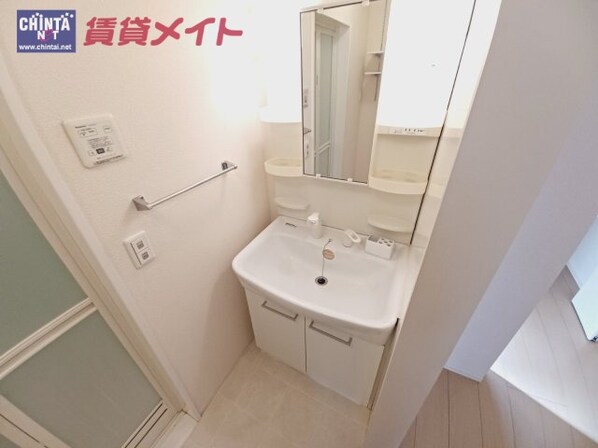 Ｄ-ｒｏｏｍ出来山の物件内観写真